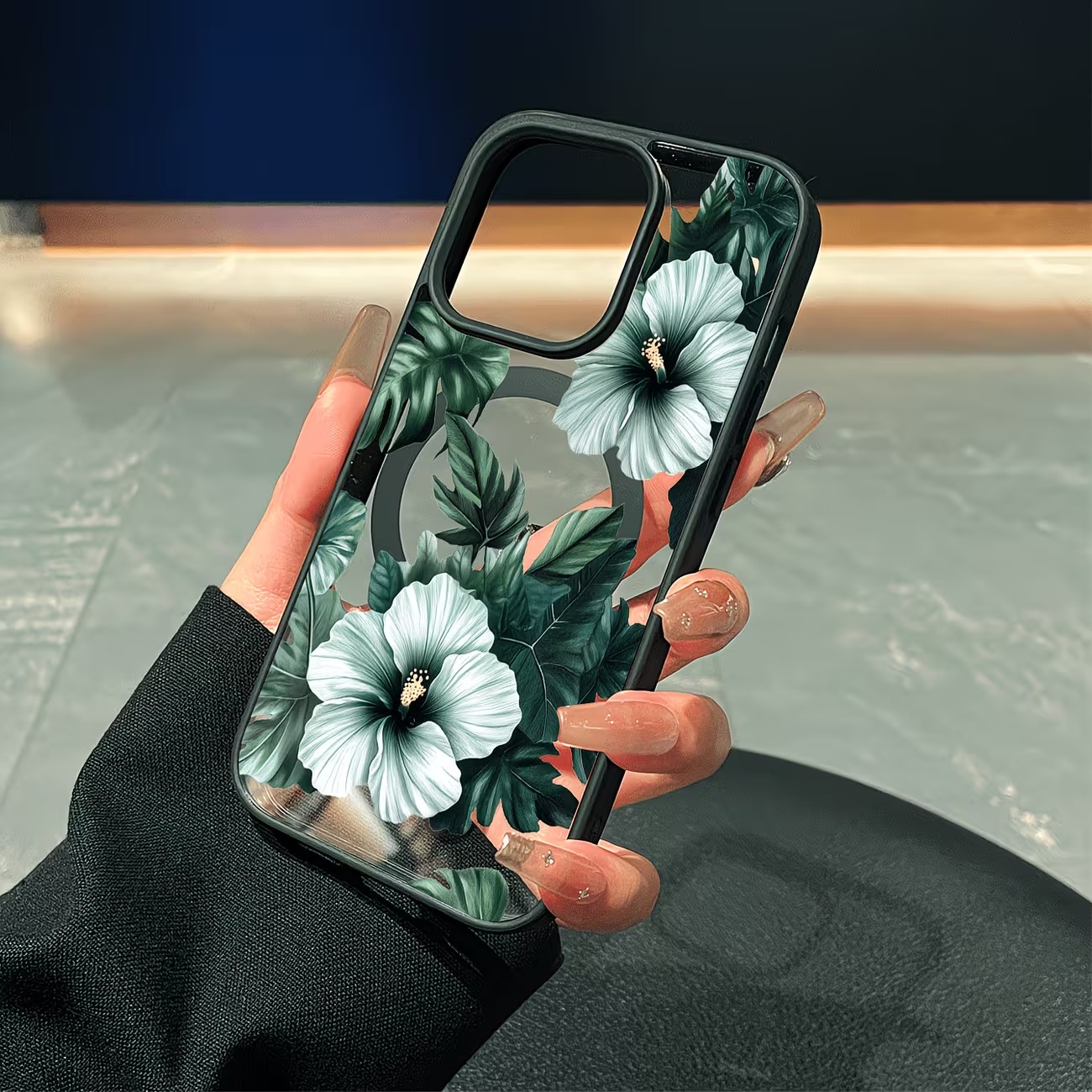 グリーンフローラルプリントのiPhoneケース iPhone - X Phone Accessories のレビューと価格